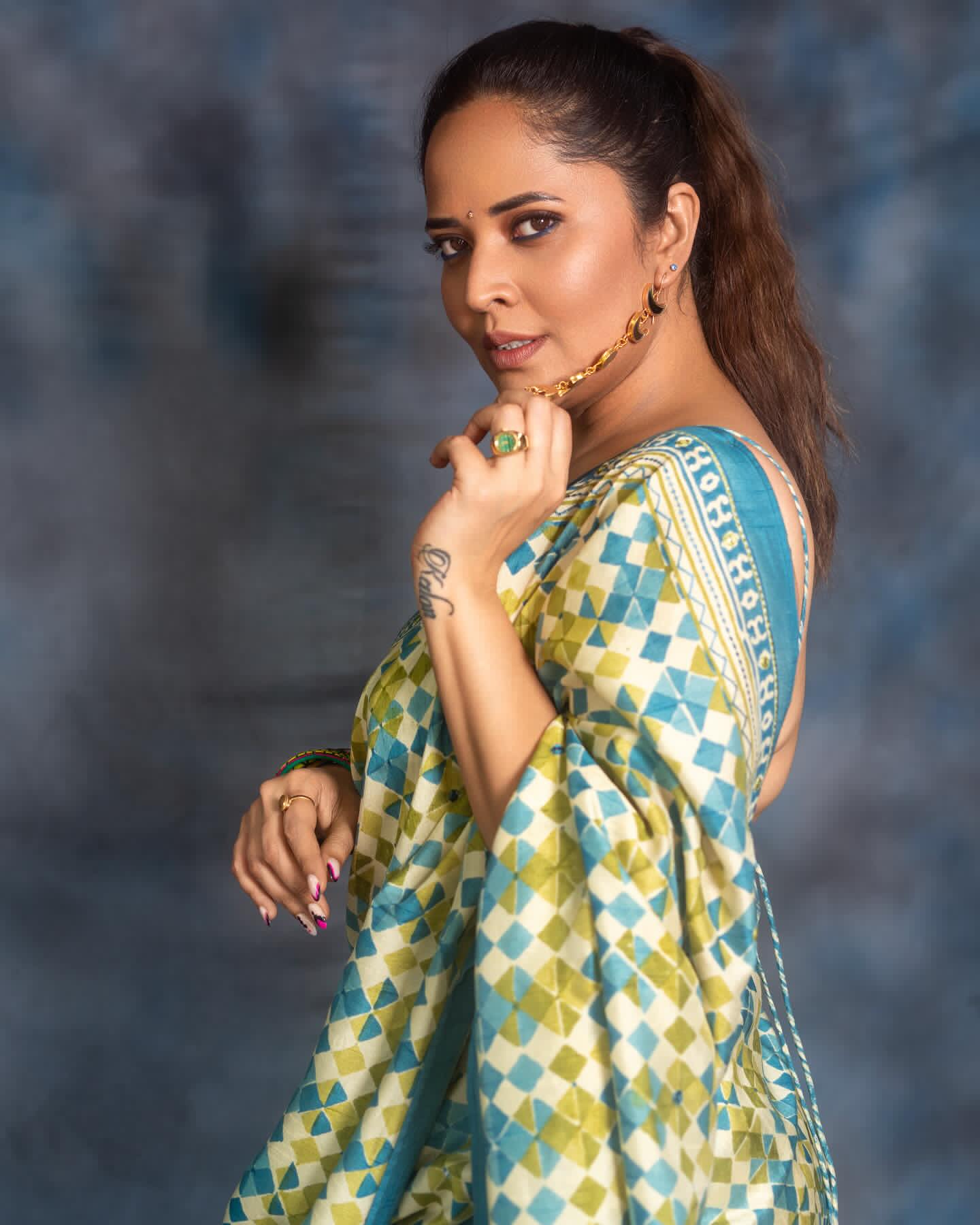 Gpd20R6bEAMknLF?format=jpg&name=large