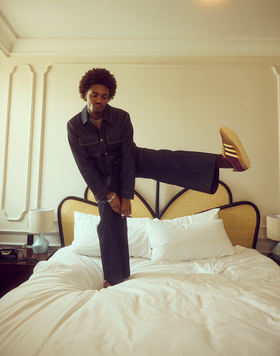 Boys by Girls (@boysbygirls) on Twitter photo Photographed by #SamiDrasin at <a href="/thehoxton/">The Hoxton</a>, @dewayneperkins danced around, sat on the fridge, and jumped around on the bed. You couldnāt really ask for a better day. This Saturday, maybe jump around on your bed a bit and then watch āThe Studioā on Apple TV+ bit.ly/43T46Sf Photographed by #SamiDrasin at <a href="/thehoxton/">The Hoxton</a>, @dewayneperkins danced around, sat on the fridge, and jumped around on the bed. You couldnāt really ask for a better day. This Saturday, maybe jump around on your bed a bit and then watch āThe Studioā on Apple TV+ bit.ly/43T46Sf