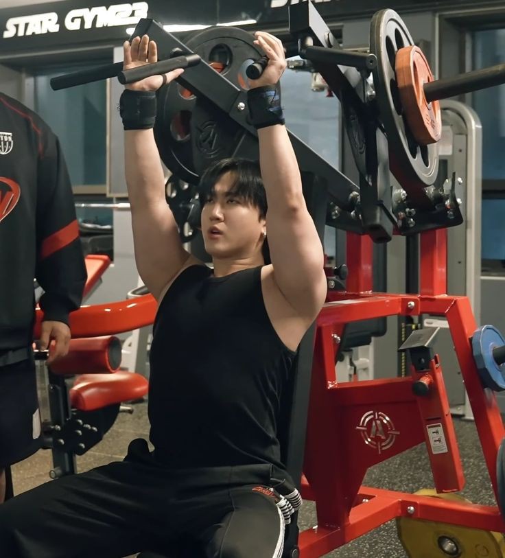 ️️ ️️ 
️️ ️️ 

♧ #𝖱𝖠𝖲𝖳𝖠𝖸_𝖭𝖠𝖳𝖨𝖮𝖭  𝗝𝗶𝗿𝗼𝘂. 
💭 ダーリン

Night Gym. 他のメンバーがいない間も健康を維持したい。Want to join in?

️️ ️️ 
️️ ️️