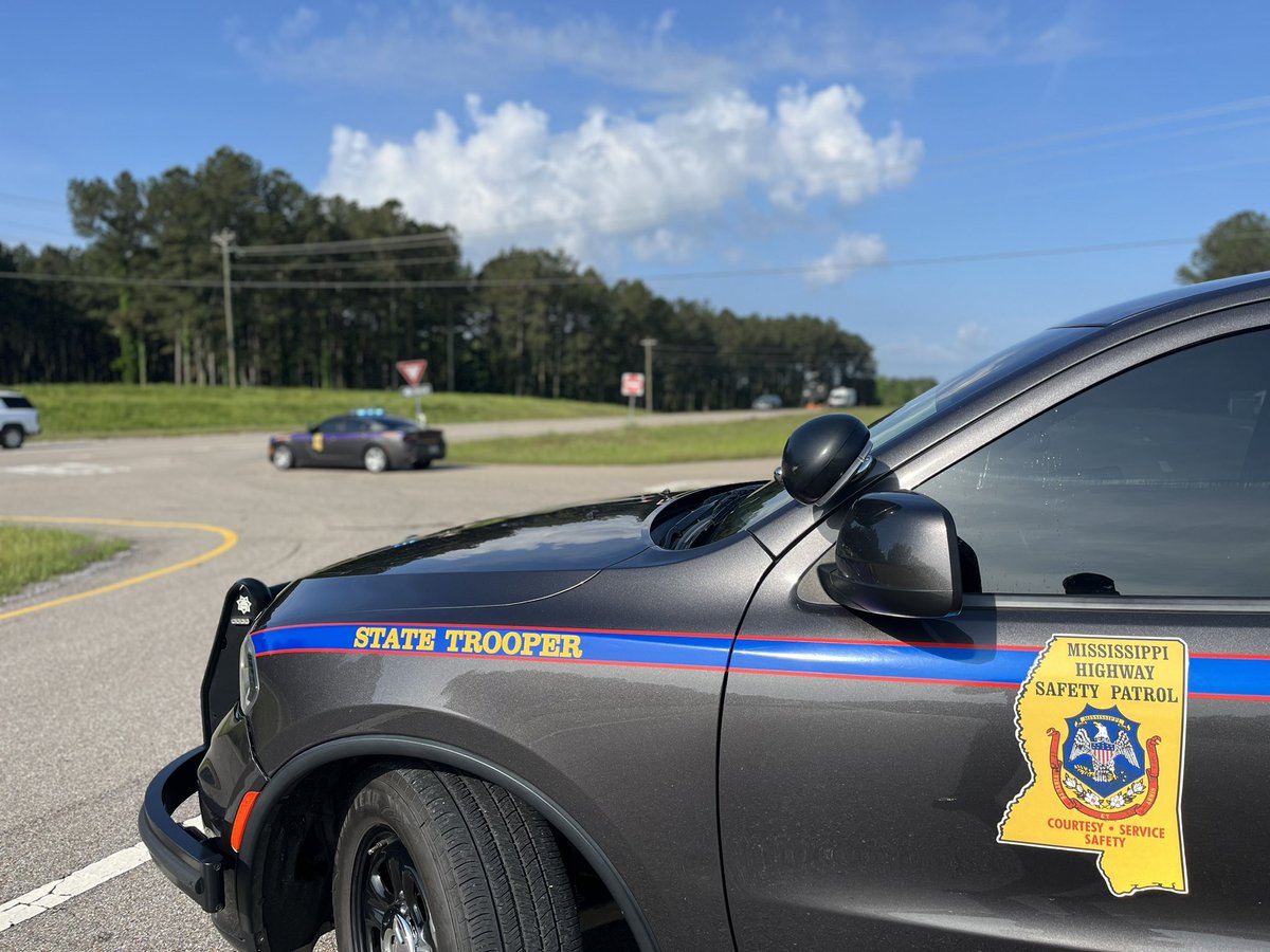 Mississippi State Troopers are proud to assist with the annual Farm to Fork Bicycle Ride and Run!
Cyclists will be crossing US Highway 98 at several locations throughout Lamar County.
We urge all motorists to stay alert, slow down, and use extra caution to ensure safety!
