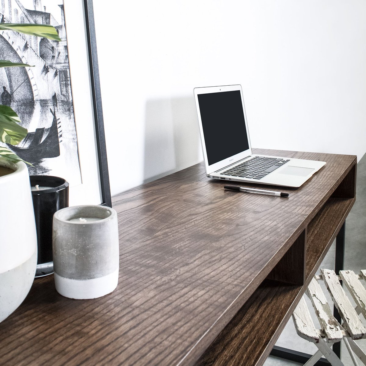 urbaneditionsuk's tweet photo. DARWEN
Minimalist Console Desk on Square Legs.
https://t.co/sKTBsL4UUB
#desks #deskspace #desksetup #deskgoals #deskdecor #deskinspo #woodendesk #consoletable #consoletables #consoletabledecor #woodtable #woodentable #woodtables https://t.co/xI18LXJNkR