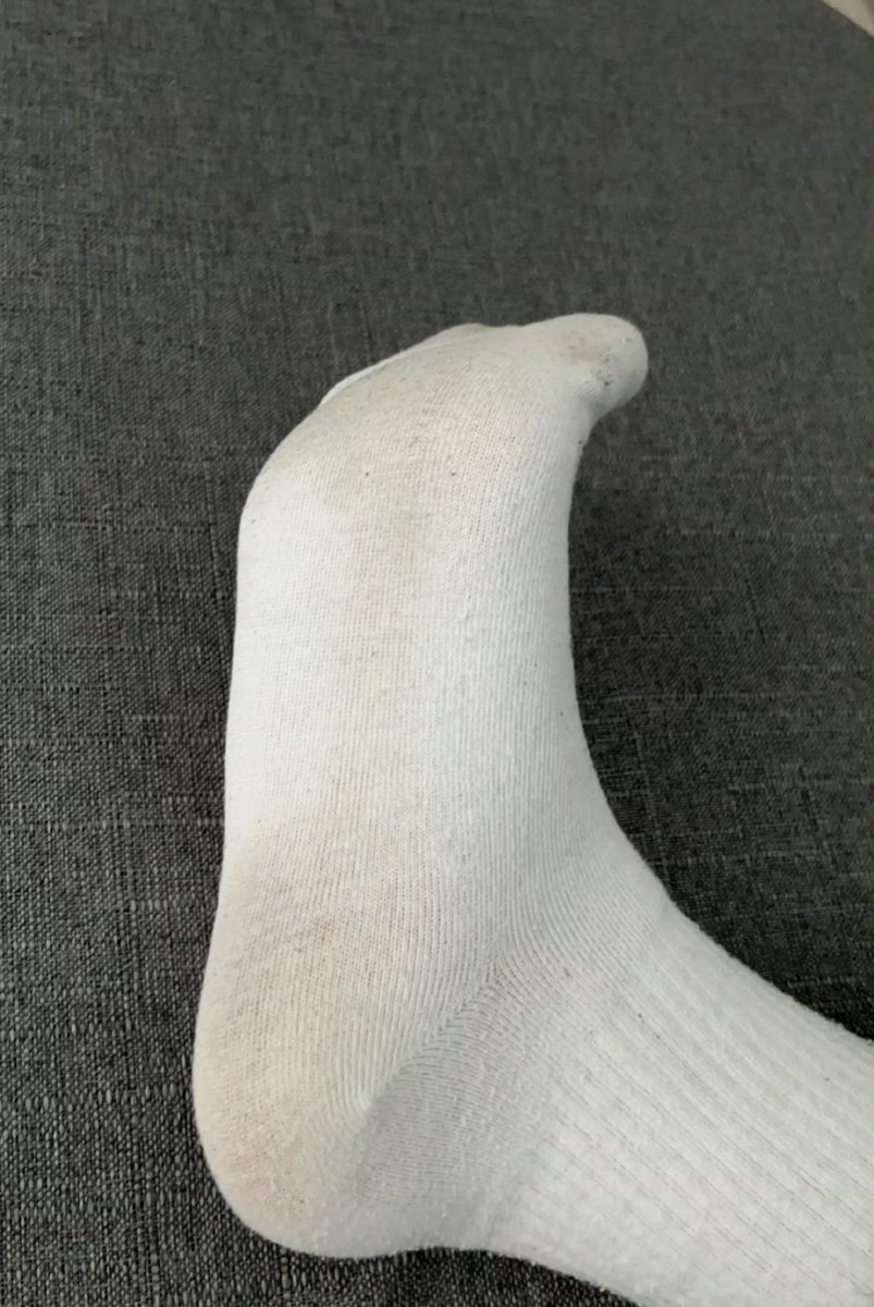 做一天实验，累死了，来给妈妈揉揉脚
#女s #胁迫 #锁 #调教 #白袜 #sm #女爹 #sm