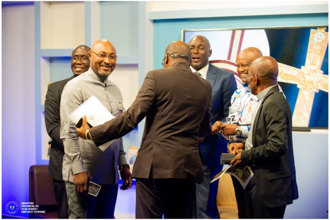 PierreLokadi's tweet photo. Tres  content d avoir honore' la memoire d'un grand Ami du Congo sur le plateau de la RTNC, le Pape Francois. Le Congo ne t'oubliera jamais! Va en  paix! Mille grazie! AMDG https://t.co/Rf0uLFG6iK