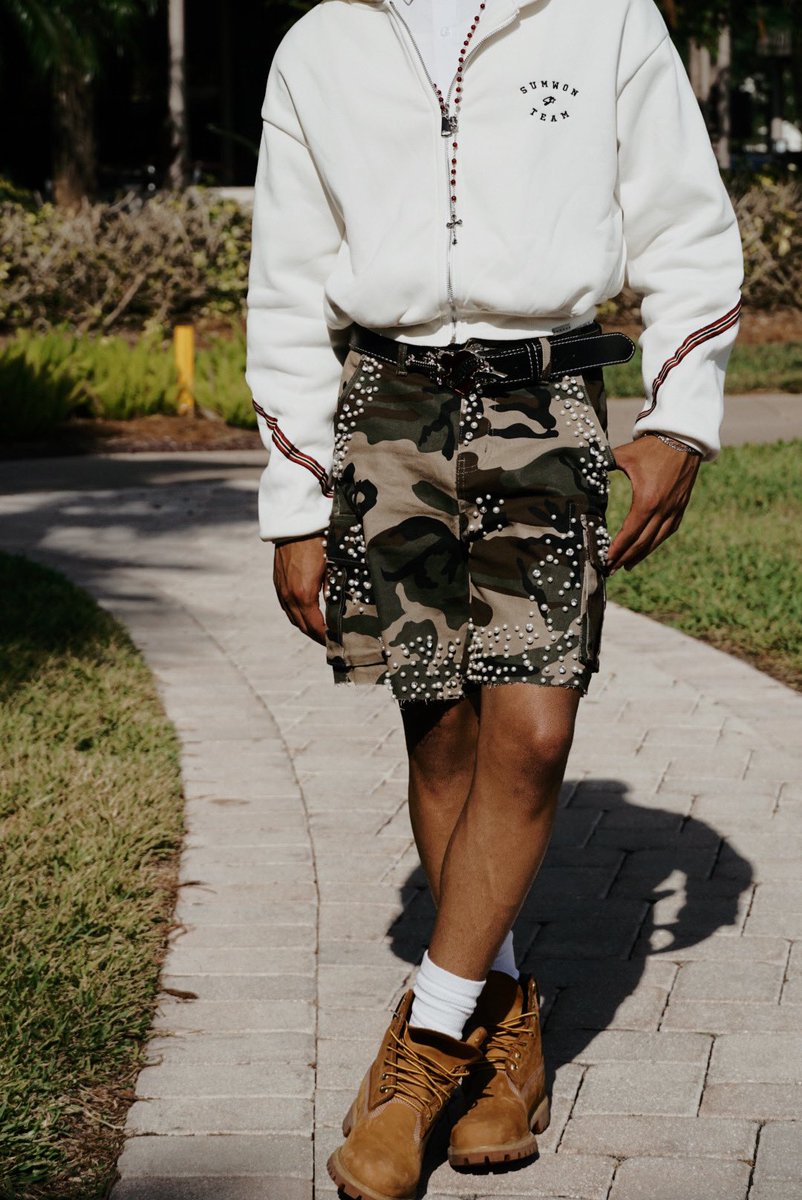 imxzavierrivera's tweet image. How I look? #gradbash