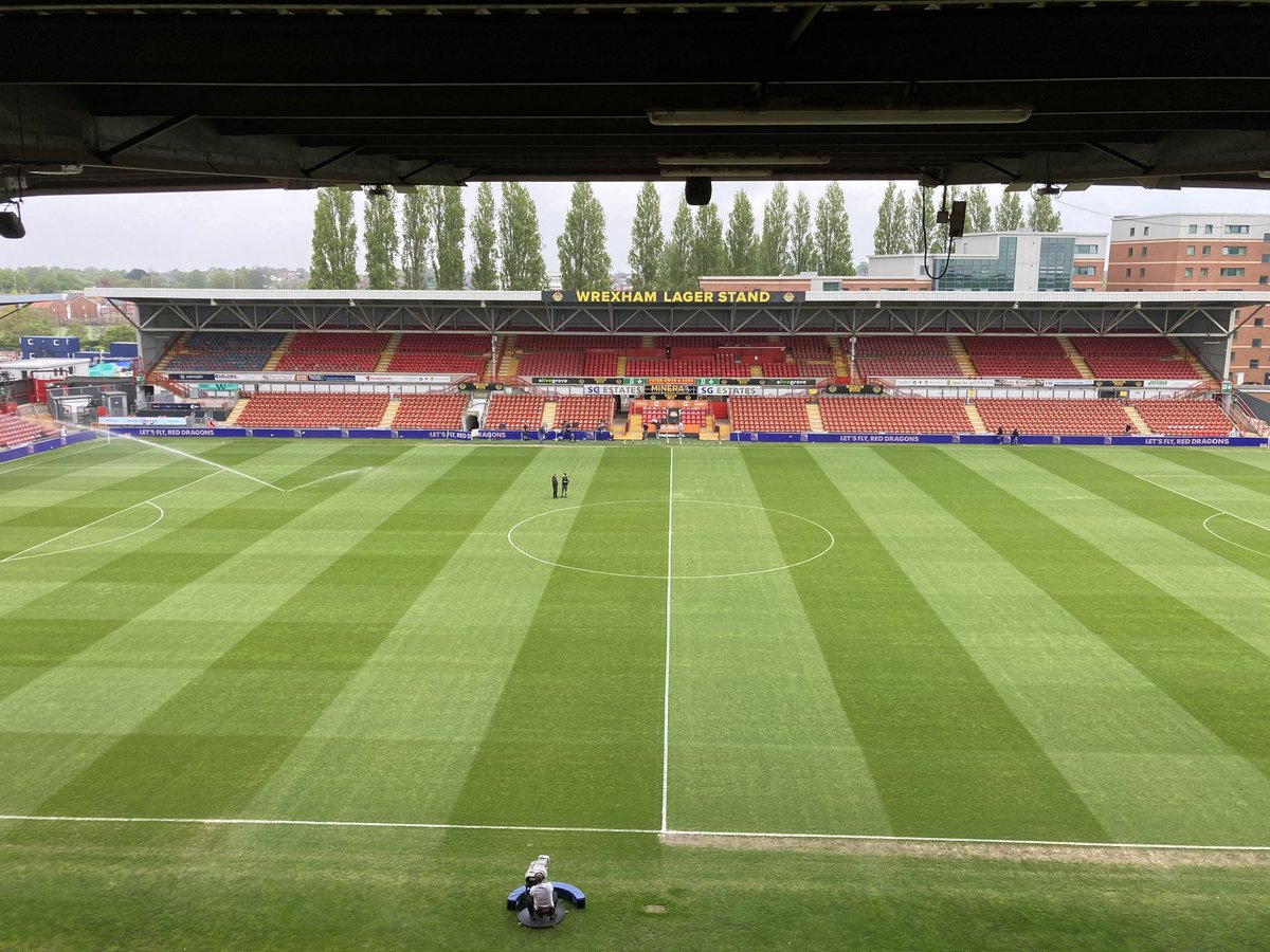 davidstowelltv's tweet image. Promotion party or Addicks on the charge?
▪️The scene is set at the Stōk Cae Ras.
▪️#WxmAFC v #CAFC
▪️Live on #SkySports from 5pm
