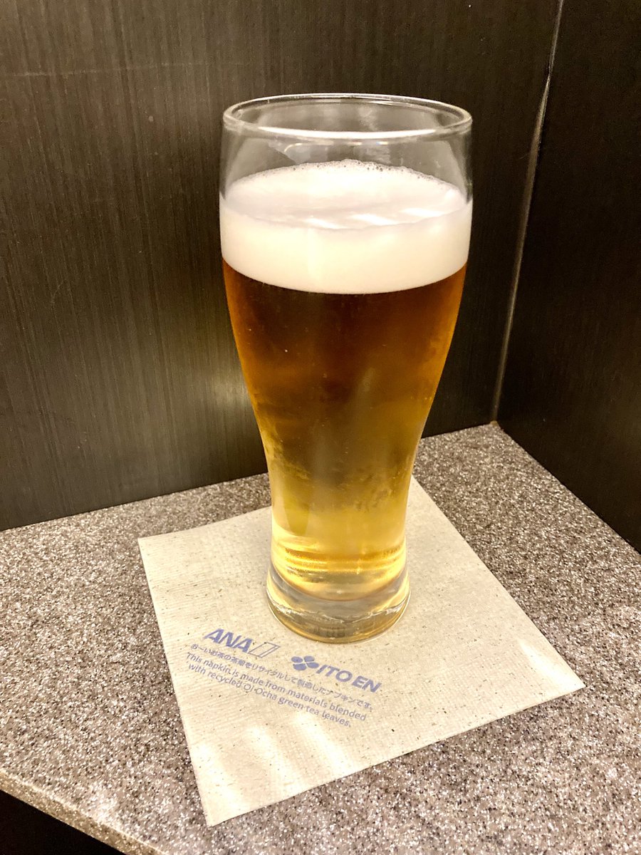 hSakuta1126's tweet photo. 朝ラン🏃GW初日は羽田沖まで
昼からエアポートガーデンで買い物して帰省

#朝ラン 
#京浜島つばさ公園 
#羽田エアポートガーデン
#羽田空港第2ターミナル 
#anaラウンジ 
#長い連休の始まり 
#走れる事に感謝 
#走れる事の喜び https://t.co/ZFPfumRNm1