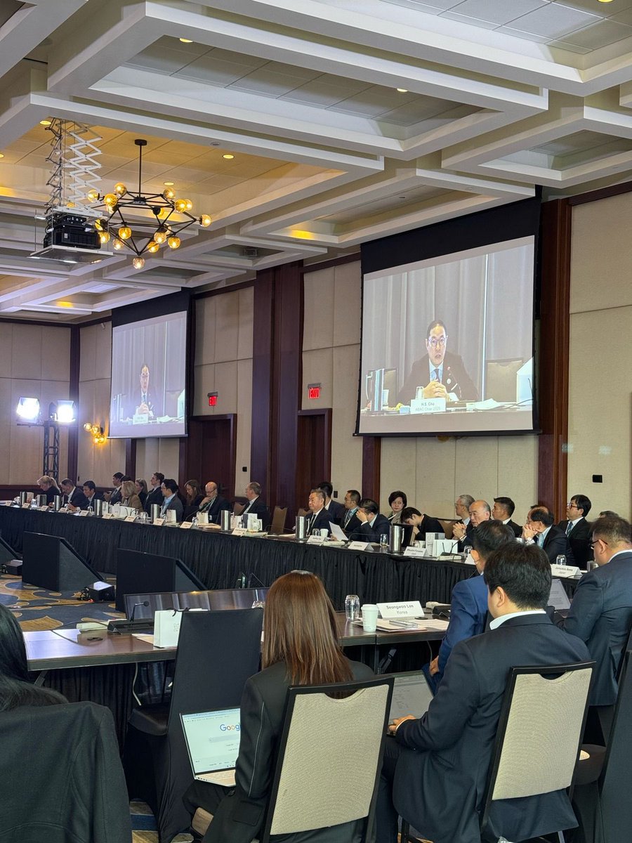 APECBiz's tweet image. ABAC 2, held in Toronto, concluded with a media release of the outcome of the meeting. Read media release: bit.ly/3EQecsK