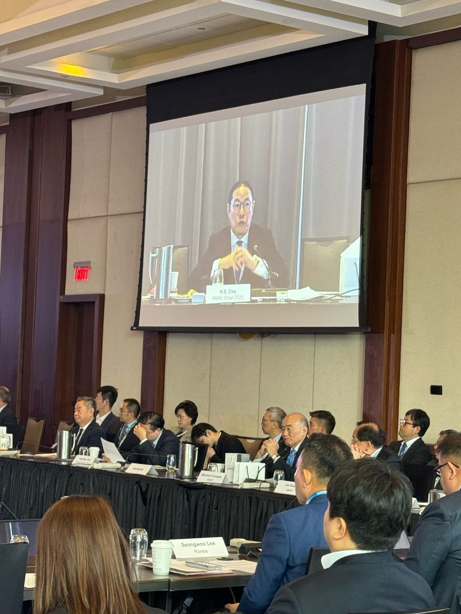 APECBiz's tweet image. ABAC 2, held in Toronto, concluded with a media release of the outcome of the meeting. Read media release: bit.ly/3EQecsK