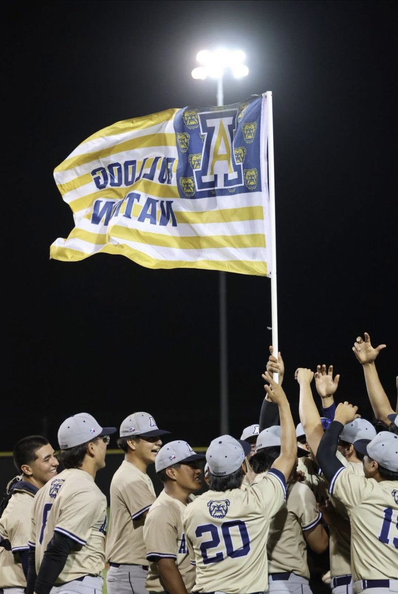 🏆 2025 30-6A District Champions 🏆

Back to Back and 3 outta last 4 years! This is the programs 15th District title!! Go Dawgs!!!

Alexander 7 | United 0

#EarnIt 
#Tradition