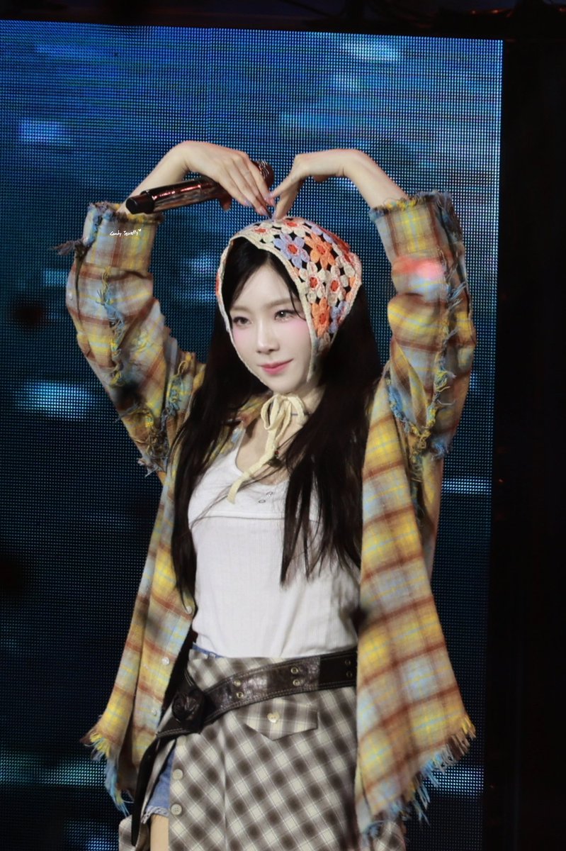 250426 𝑻𝒉𝒆 𝑻𝒆𝒏𝒔𝒆 𝒊𝒏 𝑴𝒂𝒄𝒂𝒖
😌😘
#TAEYEON #태연
#TAEYEON_TheTENSE 
#TAEYEON_TheTENSE_in_Macau