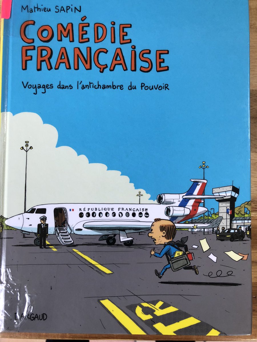 Comedie française, voyages dans l’antichambre du pouvoir — BD sur la fascination qu’exerce le pouvoir, en montrant ses effets sur l’entourage de Macron. <a href="/mathieusapin/">mathieusapin</a> en fait un parallele avec Racine et la court de Louis 14. Brillant, subtil et amusant. <a href="/EditionsDargaud/">Editions Dargaud</a>