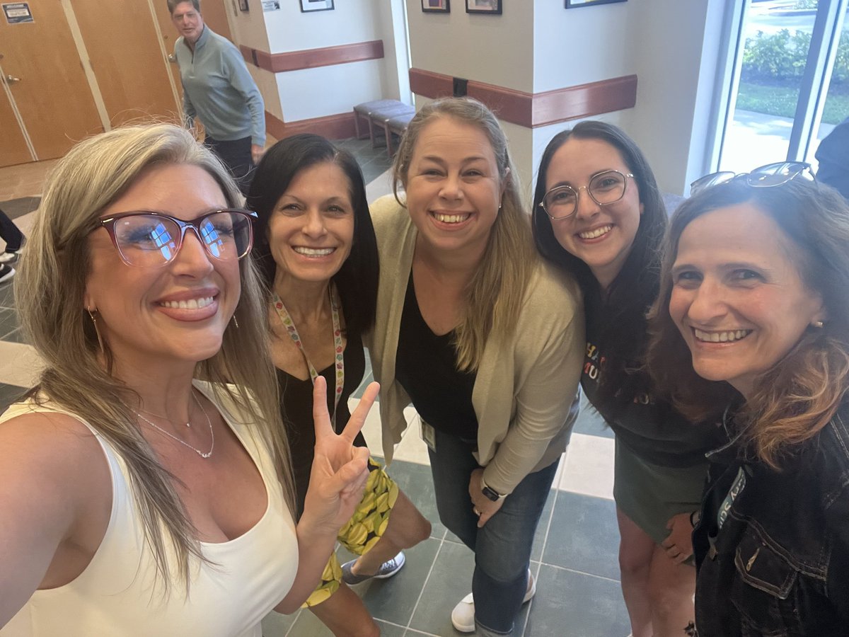 Melanie Fike tweet media