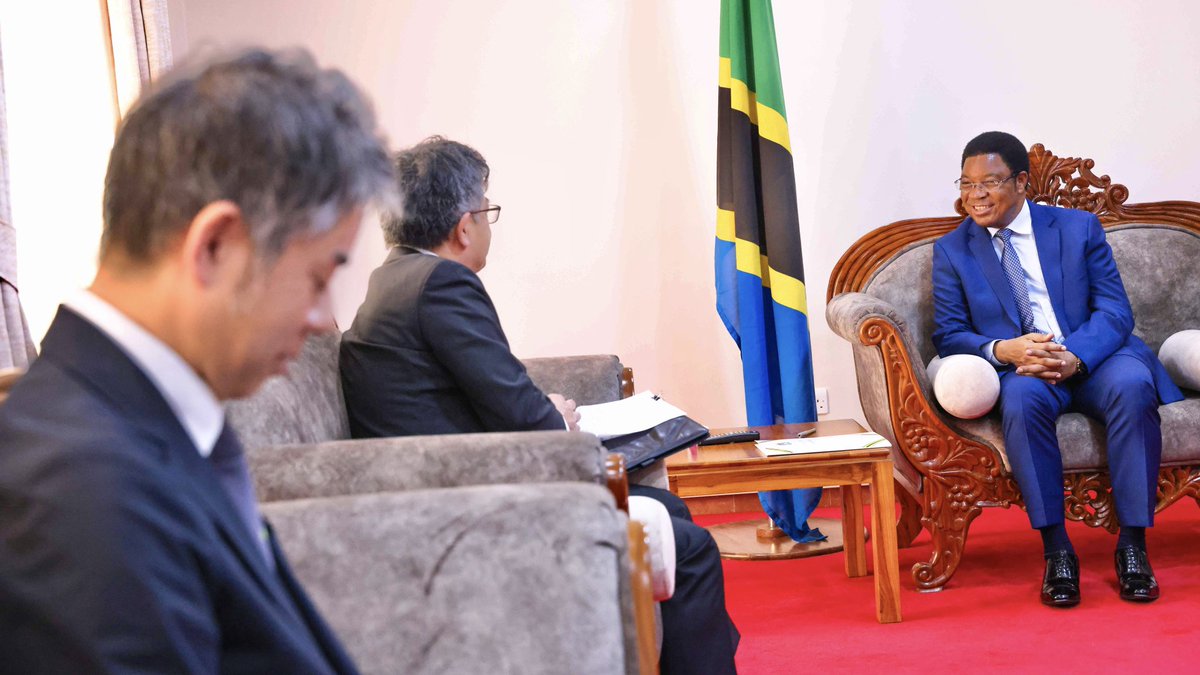 WAZIRI MKUU AKUTANA NA BALOZI WA JAPAN NCHINI

Waziri Mkuu Kassim Majaliwa amekutana na Balozi wa Japan Nchini Tanzania Youichi Mikami, Ofisi kwa Waziri Mkuu Mlimwa Jijini Dodoma Aprili 26, 2025.