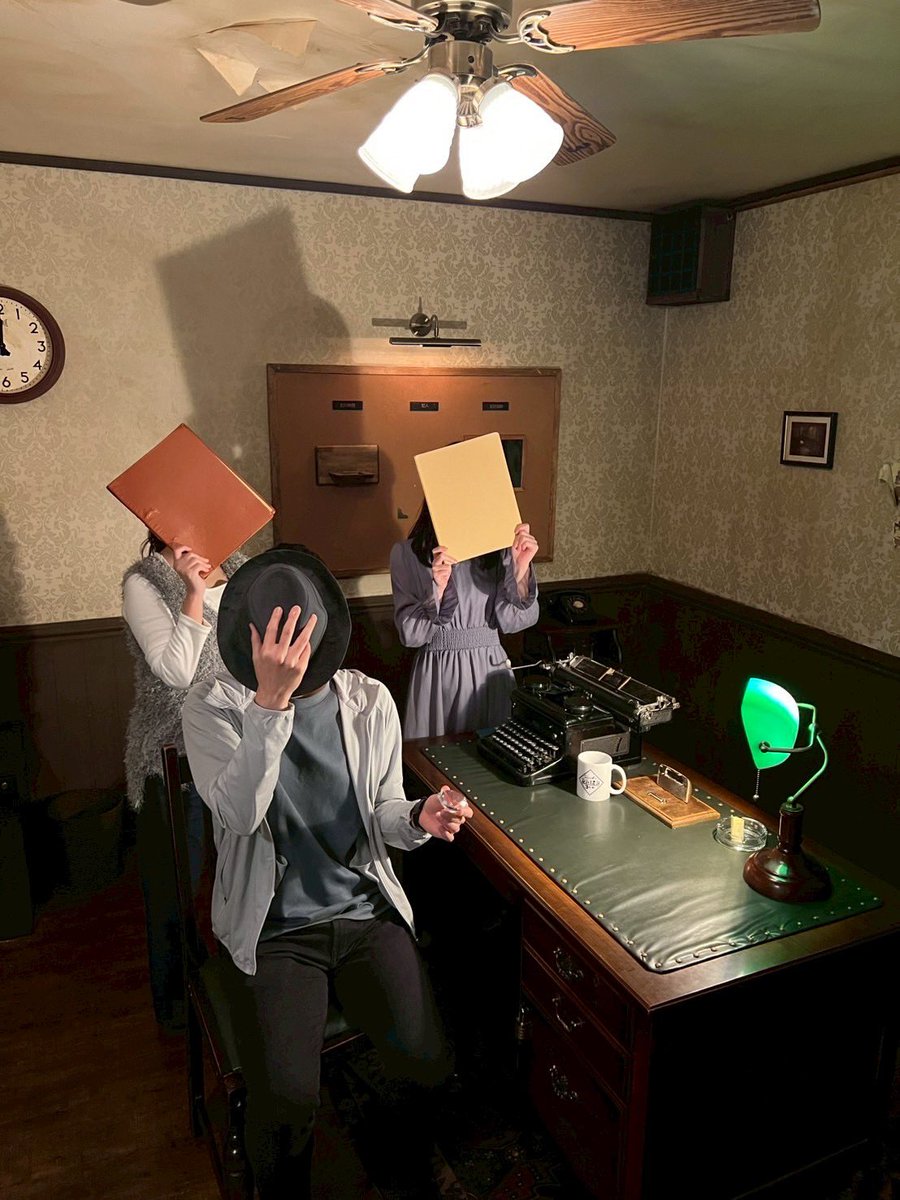 yuka_fun's tweet image. #体験型シネマ
#スタジオエスケープ

StudioEscapeさんで
『欲望のダイヤモンド』『女王と国のために』
を遊びました！実はリピート参加！

友人2人が右往左往してる姿を見てニヤニヤ😚
リピート参加でも凄さは変わらず楽しめたー！

随所にこだわりが凄くて謎解き苦手な人にもオススメです✨