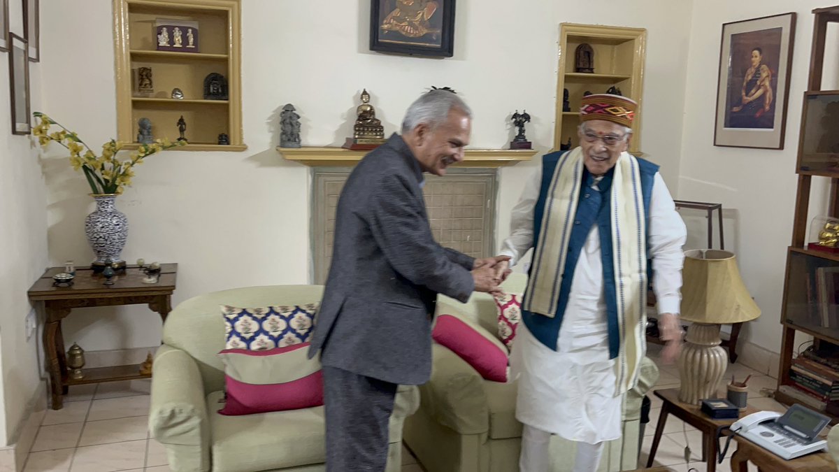 drmmjoshibjp's tweet image. नेपाल के पूर्व प्रधानमंत्री श्री बाबुराम भट्टराई, जी से आवास पर भेंट |