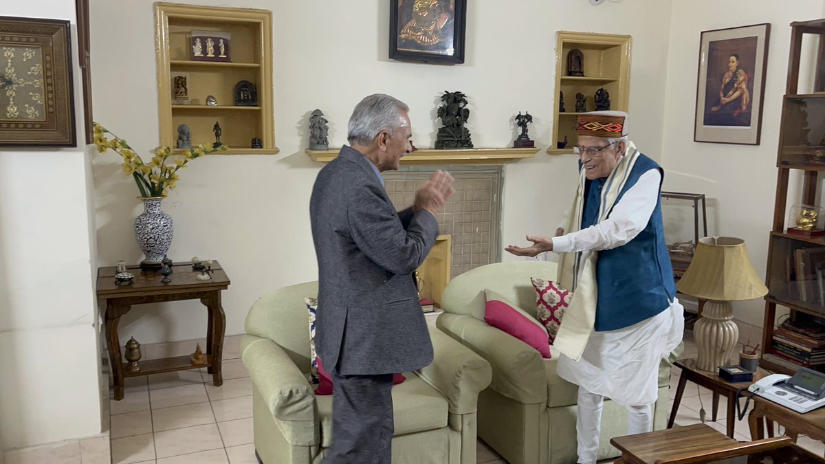 drmmjoshibjp's tweet image. नेपाल के पूर्व प्रधानमंत्री श्री बाबुराम भट्टराई, जी से आवास पर भेंट |