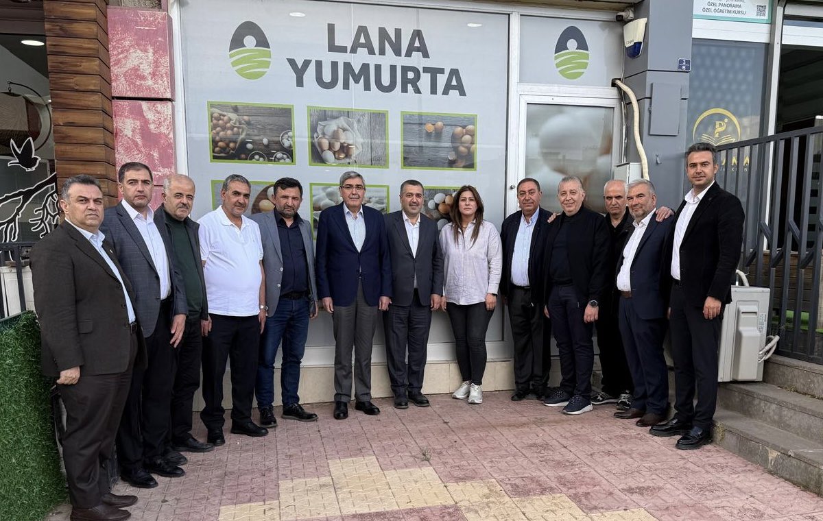 Geçmiş dönem AK Parti Gaziantep İl Başkan Yardımcımız Sayın Ömer Marakoğlu’na; geçmiş dönem AK Parti Gaziantep İl Başkanımız Sayın Ertuğrul Teymur, geçmiş dönem AK Parti Gaziantep İl Başkan Yardımcımız Sayın Abdulkadir Güven, AK Parti Şehitkamil İlçe Başkanımız Sayın İsmail Güler