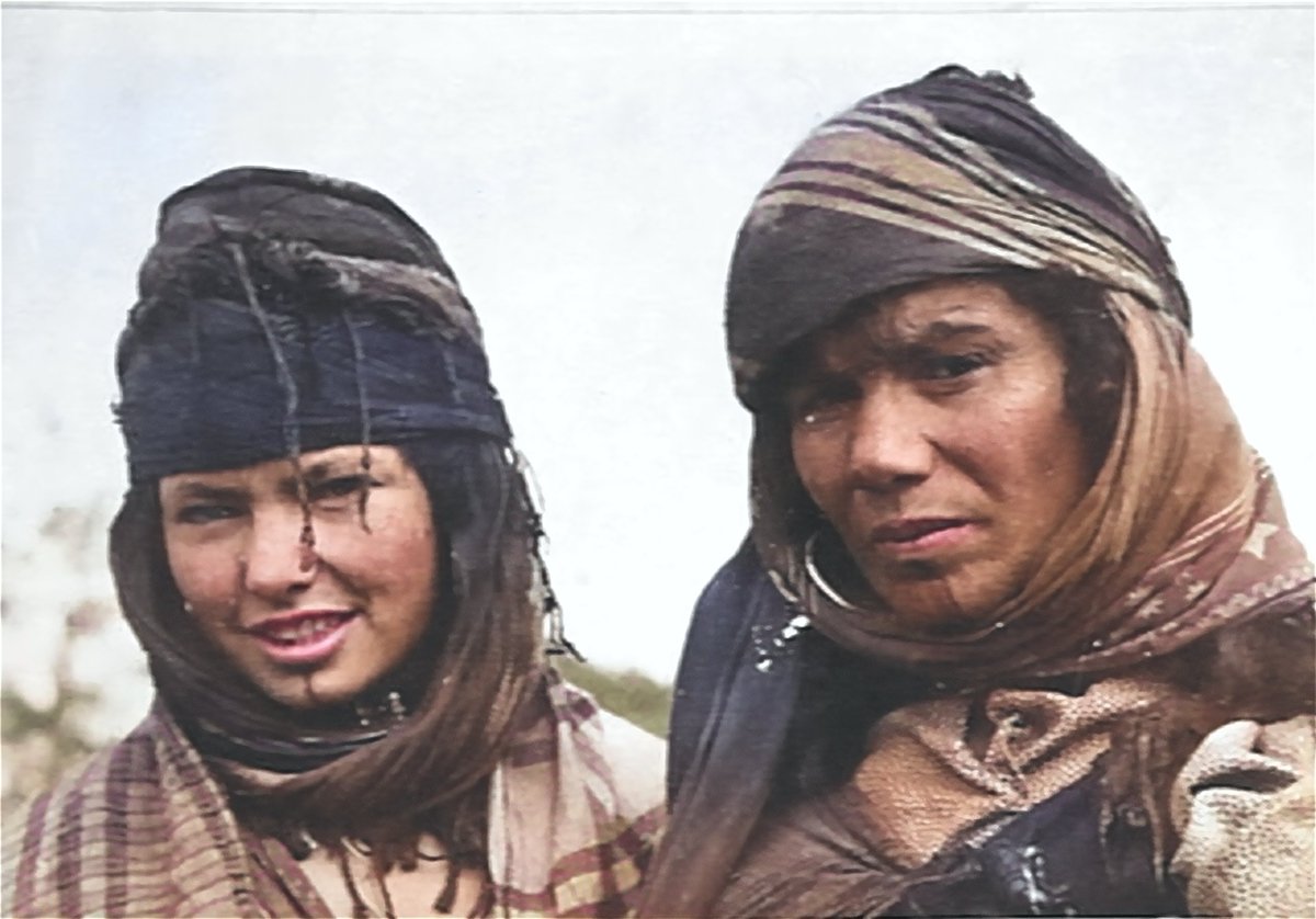 Libyan women - 1940s.

#LibyanTales #Libya #ليبيا