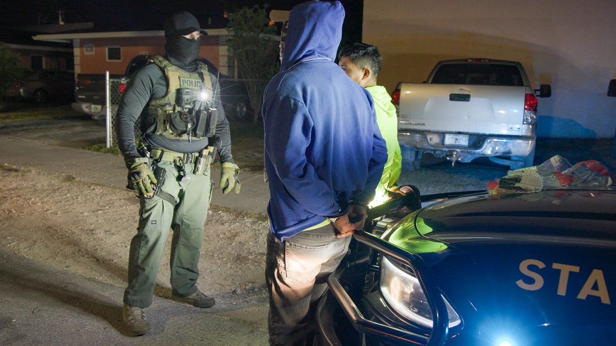 In a first-of-its-kind partnership between state and federal partners, ICE Miami and Florida law enforcement arrested nearly 800 illegal aliens this week during the first four days of #OperationTidalWave — a massive, multi-agency, immigration enforcement crackdown.

💡Learn how