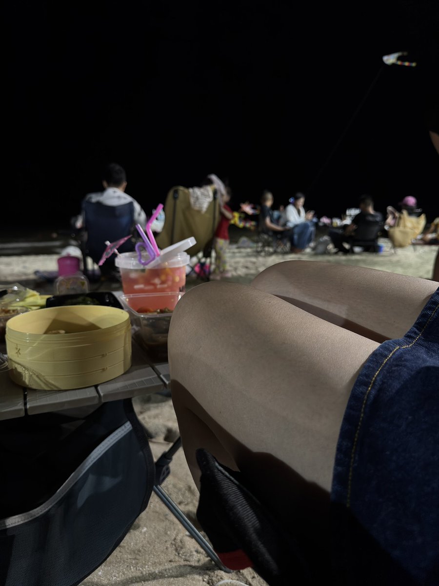 คืนวันเสาร์…ชายหาดบางแสนคนเยอะมาก  #คู่แลกไม่แลก #หาเดี่ยวนวดช่วยคู่ #อมตะ #บางแสน #สลับคู่นัวเนียเล้าโลม #chubbygirl