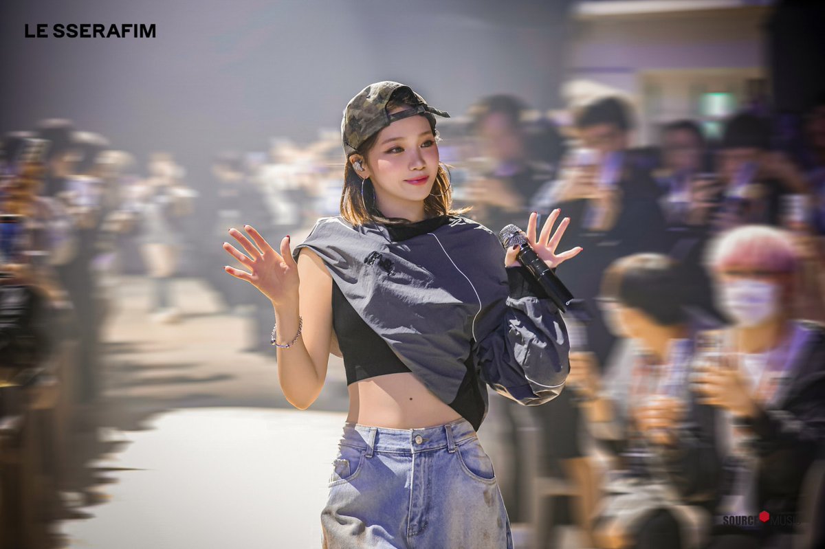 📸 [PHOTO] 250426 2025 LE SSERAFIM TOUR 'EASY CRAZY HOT' IN