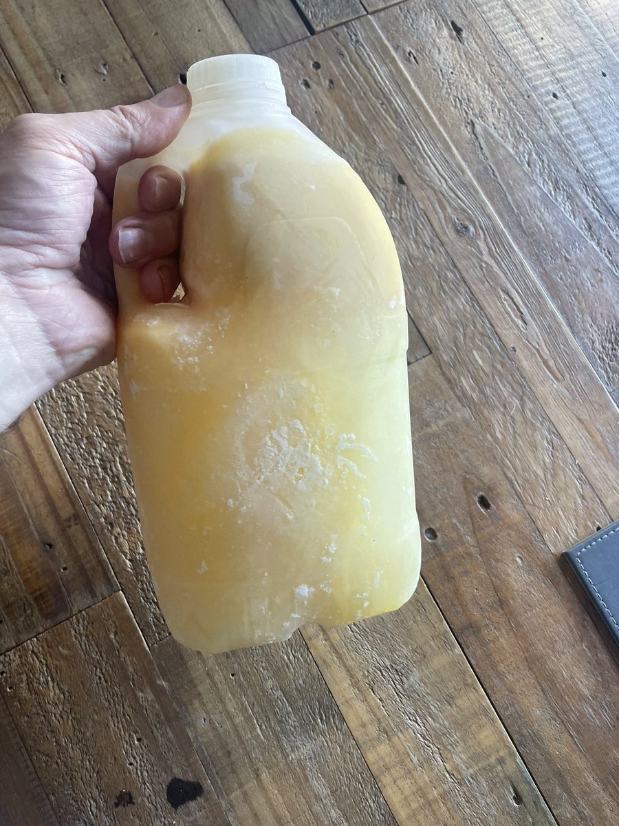 Every year my buddy gives me some frozen dairy colostrum and I give her wine.. 🍷 #WinWin