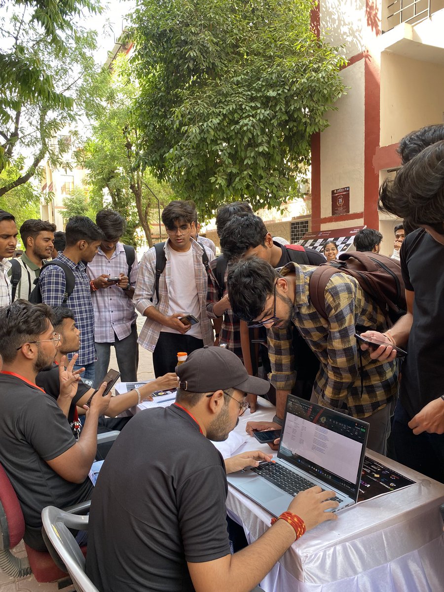 HackAryaVerse's tweet photo. THE WAVES HAVE STARTED!!
REGISTRATION PROCESS GOING ON‼️
#HackAryaVerse https://t.co/TdTzu28q3j