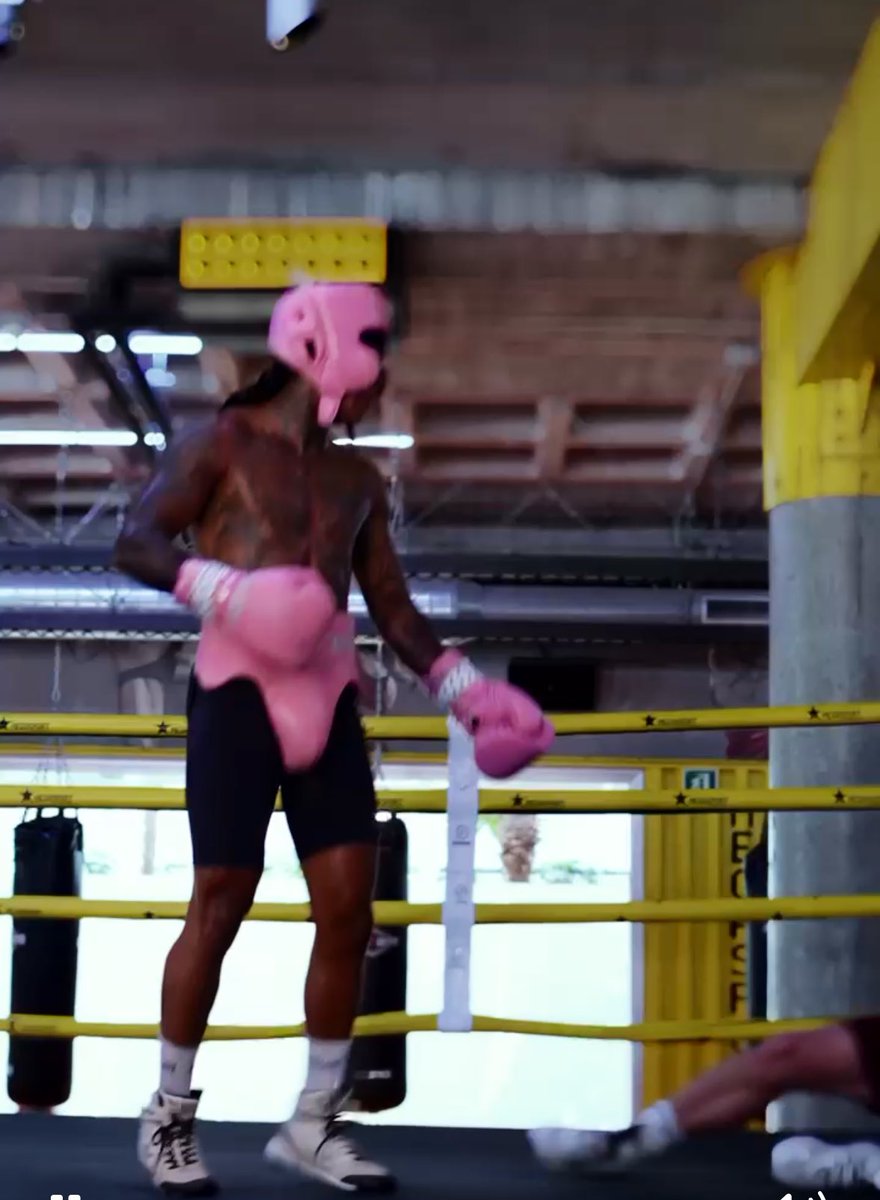 EssexPR's tweet image. I’m team #Benn ,as I was as a kid, I’m not interested in the politics, it is what it is, @ConorNigel has always been nice to me, he even entertained me for a few rounds sparring last year and some lunch, which as an aging novice influencer fighter, is an experience that money…