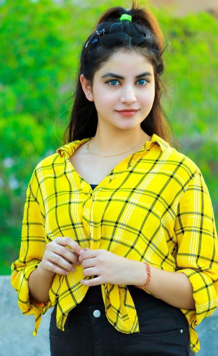 Travel with x tweet media