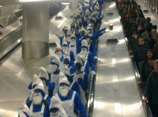 Nick_Loughlin_'s tweet photo. Pools peak fancy dress 📸 https://t.co/DPVaSZfCum