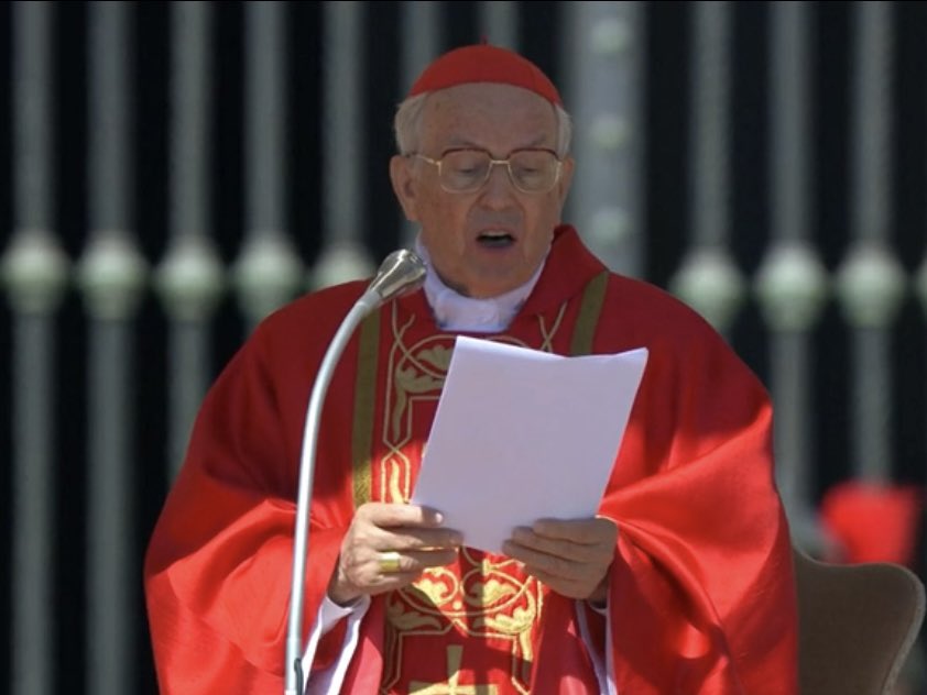 „Papież Franciszek wybrał drogę oddania aż do ostatniego dnia swojego ziemskiego życia. Podążał śladami swojego Pana, Dobrego Pasterza, który kochał swoje owce do tego stopnia, że oddał za nie swoje własne życie. I uczynił to z siłą i pogodą ducha, blisko swojego stada, Kościoła