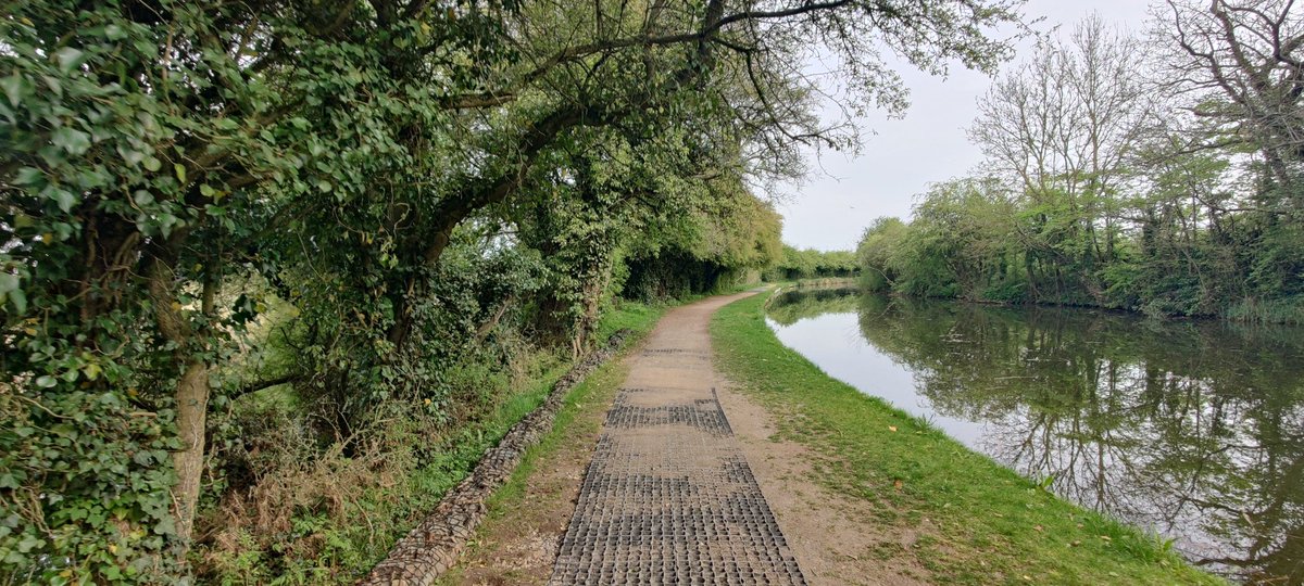 Timus_'s tweet photo. Pushed myself to 16k, felt strong and enjoyed it along the canal this morning 🙌🏾 https://t.co/5bqNT81CB5