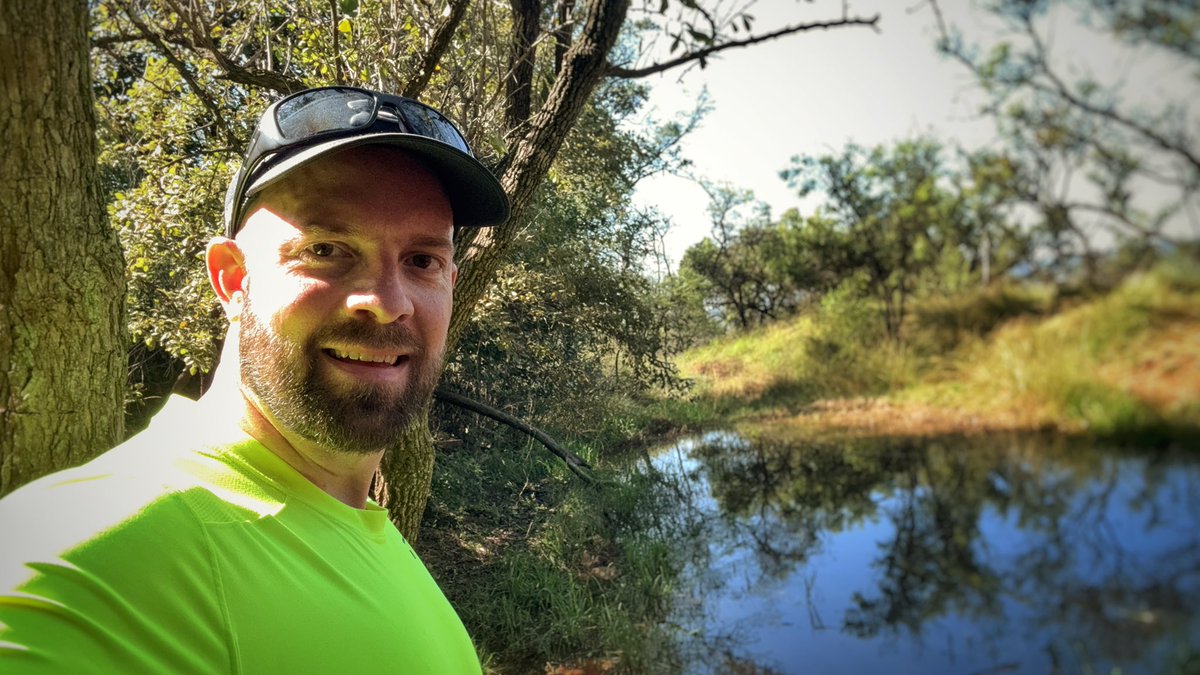 Autumn in Pretoria makes for late morning trail running 😁
#trailrunning #naturelover #magaliesmountain