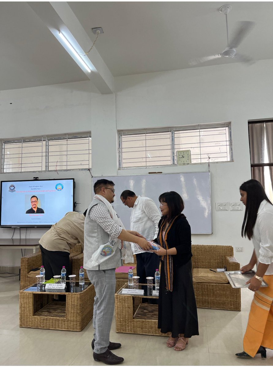 EnglishRgu's tweet photo. On the occasion Ms Lukyir Lombi, the topper of MA in English, batch 2022-2024 was also felicitated. https://t.co/t6g5GDfO7X