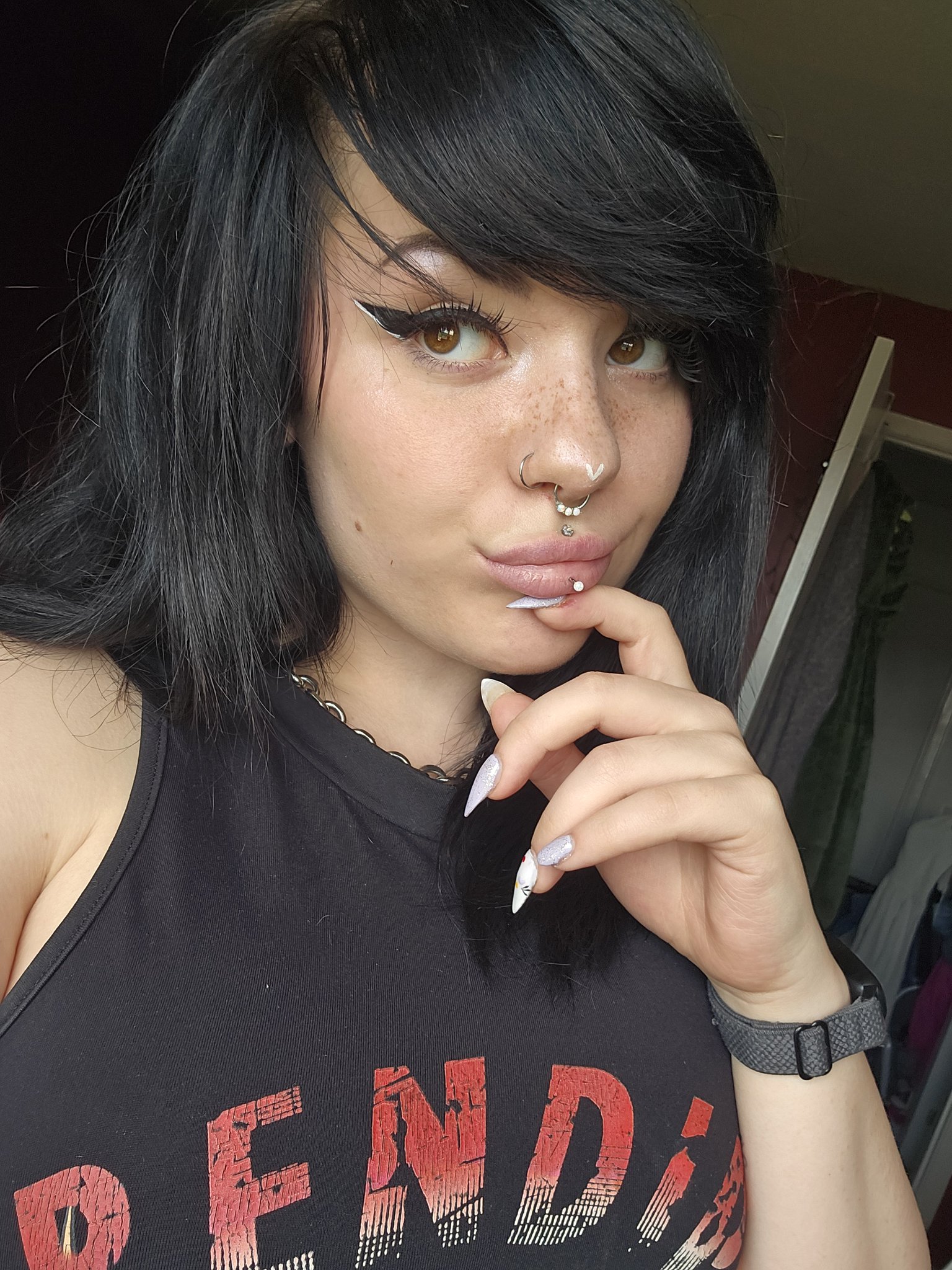 deleting soon, whoever leaves a "❤️" gets a spicy dm! https://t.co/LB47QQdI2S