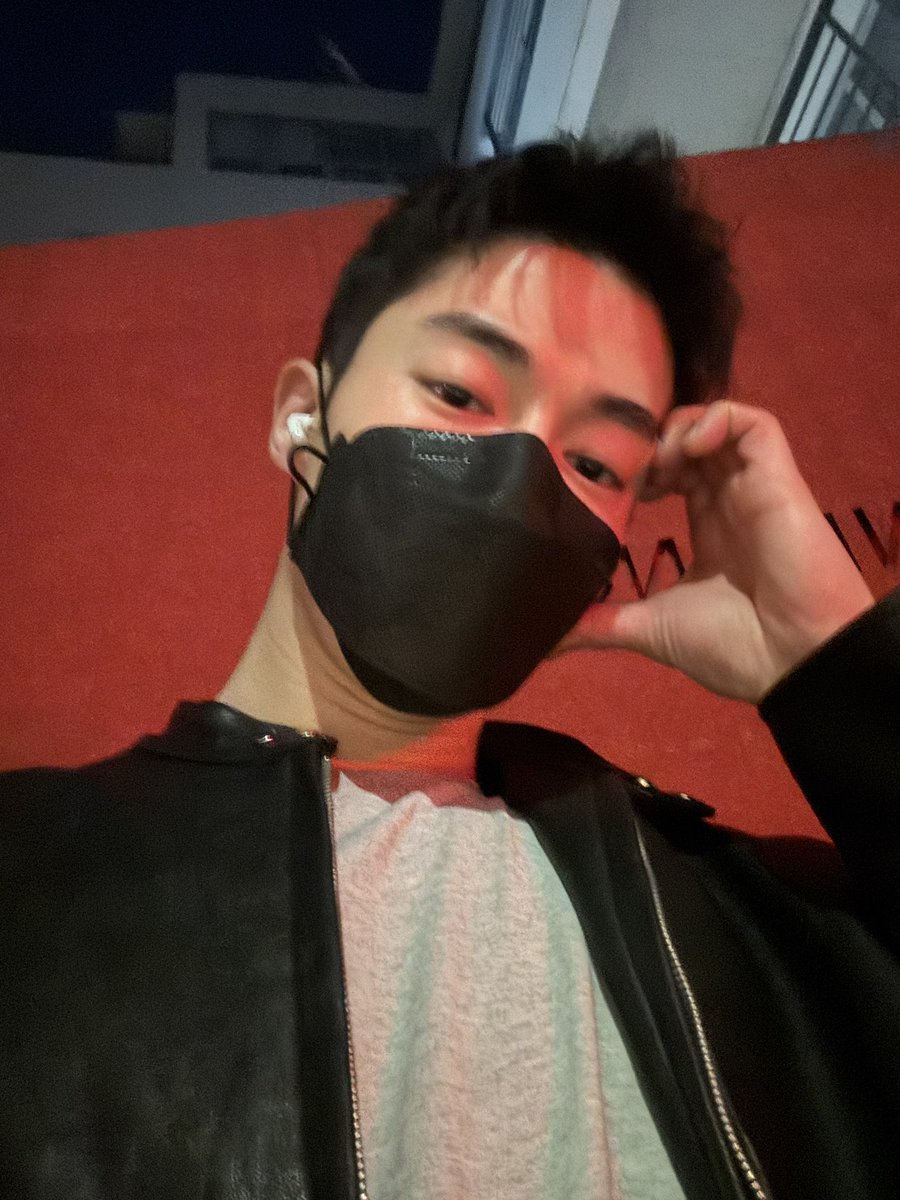 이귀귀 tweet media