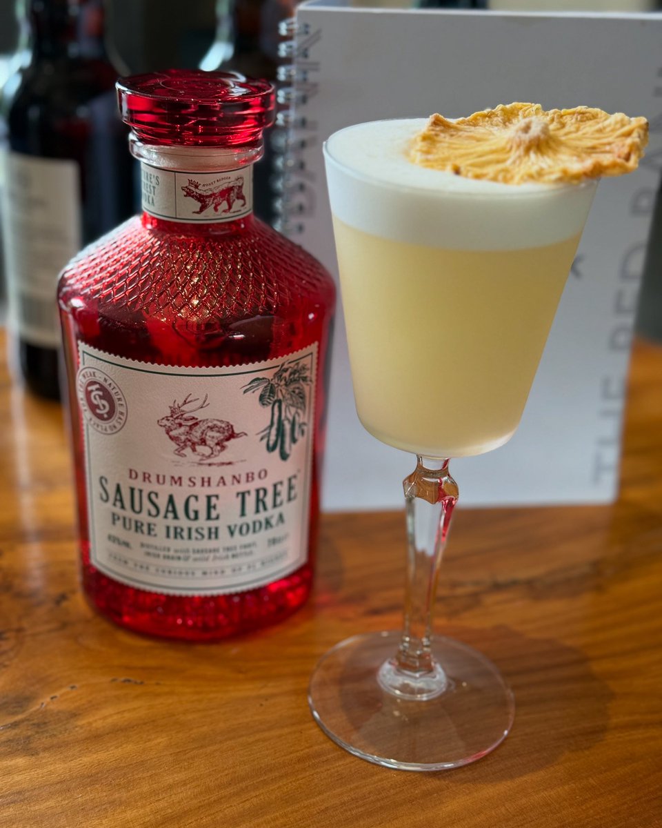 TheRedBank's tweet photo. MIRABELLE MARTINI
Sausage Tree Vodka, Mirabelle Cherry Plum Liqueur, Cointreau, Lime Juice, Simple Syrup, Dehydrated Pineapple
#thebestcocktails #creativecocktails #cocktails #tasteleitrim #enjoyleitrim #visitleitrim #foodandwineireland #thetaste #discoverireland https://t.co/AjXsZlxw13