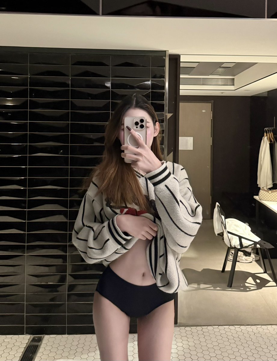 💇🏻‍♀️🫷🏻

#台灣人妖 #变性人台灣 #台北
#台灣 #变性人 #变性人台北
#台北人妖 
#Taipei #Taiwan