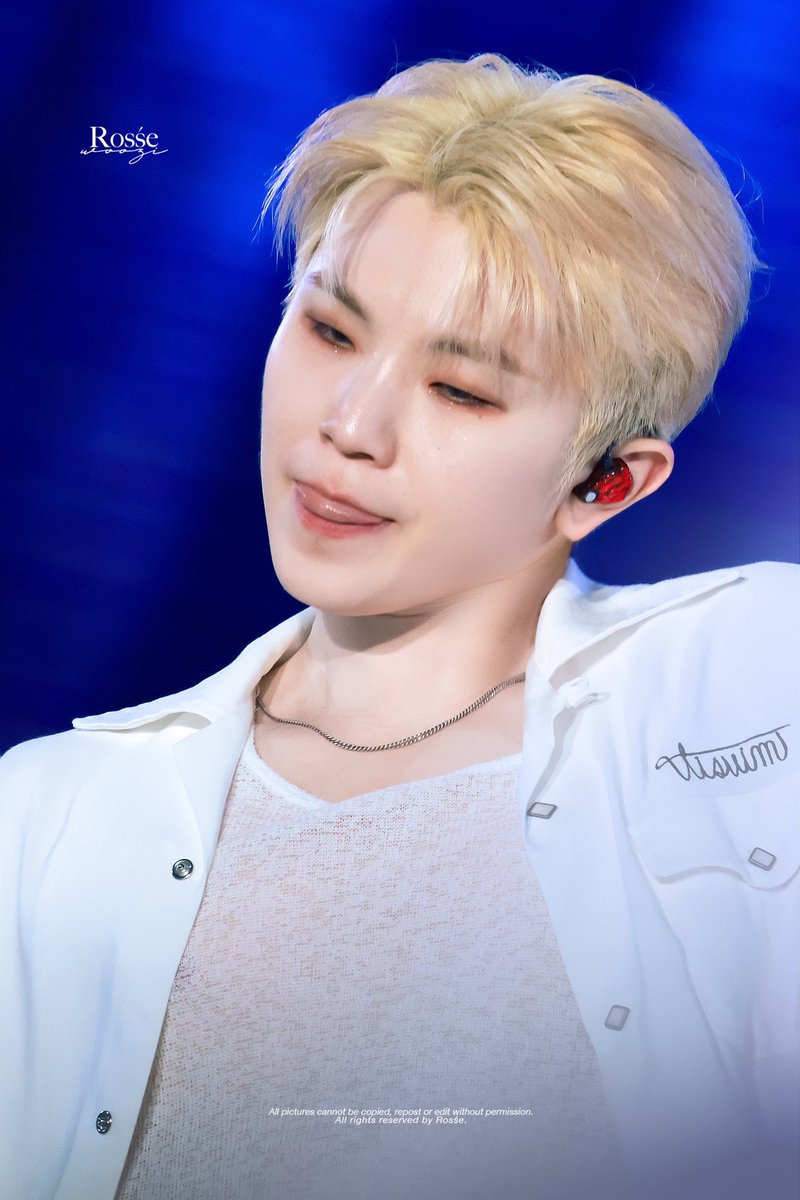 250426 HOLIDAY in OSAKA 💙🩵🤍 #우지 #WOOZI #ウジ #SEVENTEEN #세븐틴
