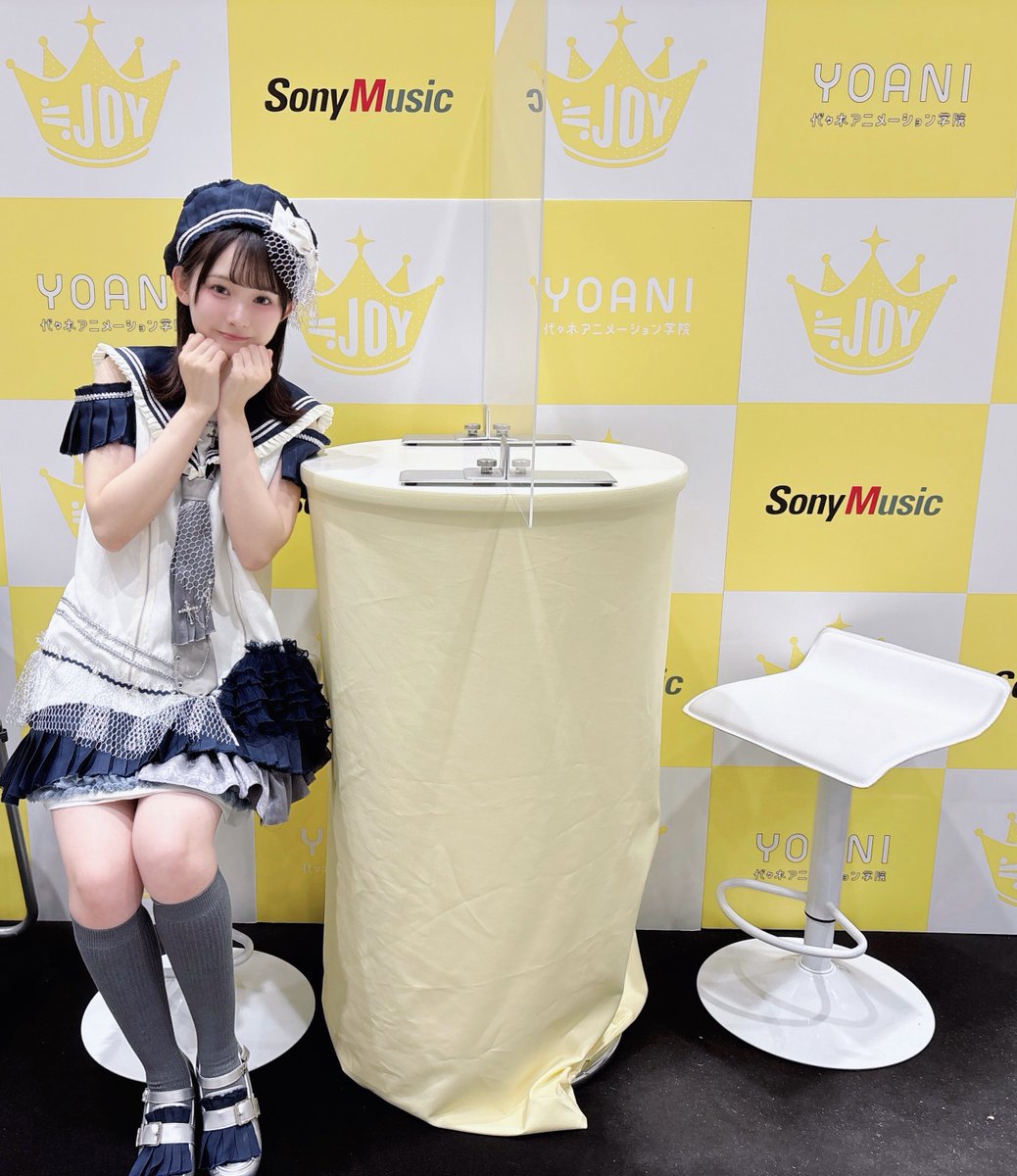 yamano_arisu's tweet photo. ツーショット撮影会、ありがとうございました♡
みんなに会えて嬉しかったよ〜⸝⸝ʚ̴̶̷̆_ʚ̴̶̷̆⸝⸝

今回もママ手作り衣装💙ྀི
私の好みの系統をリクエストしたらこんなにも素晴らしい衣装が…！♡.·*. https://t.co/Zj1NvGqk9X