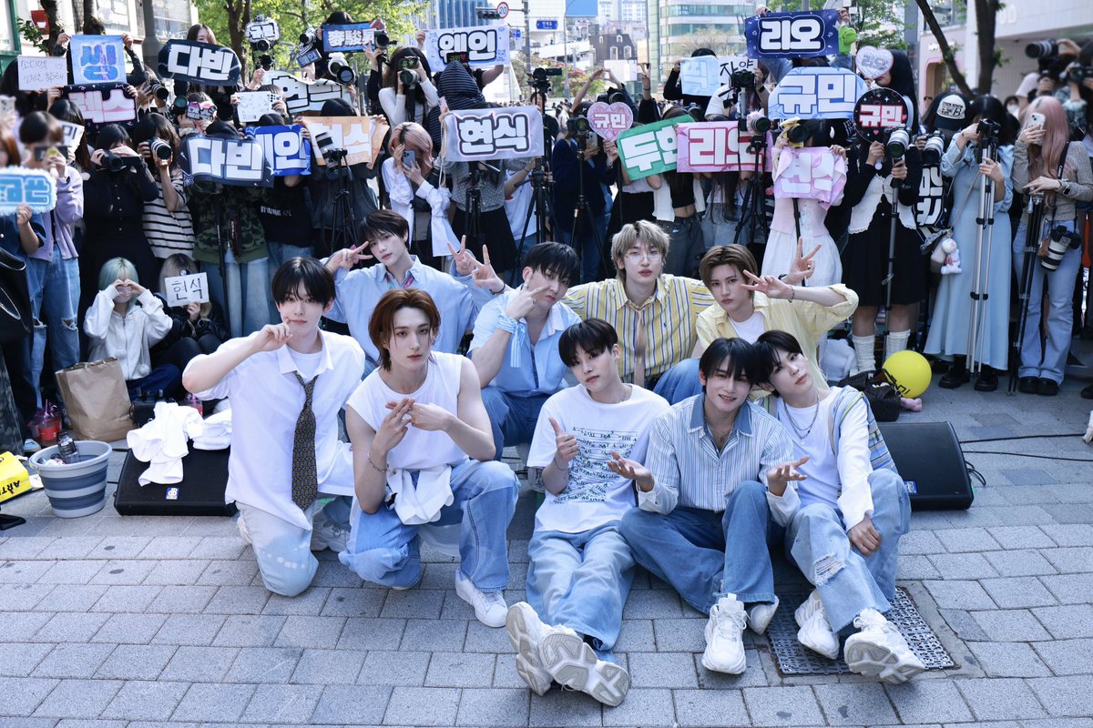 mcherrys_'s tweet photo. EH XODIAC, GILA AJA MASA SATU GRUP ISINYA VISUAL SEMUA??? 😭 https://t.co/hTzheToW5e
