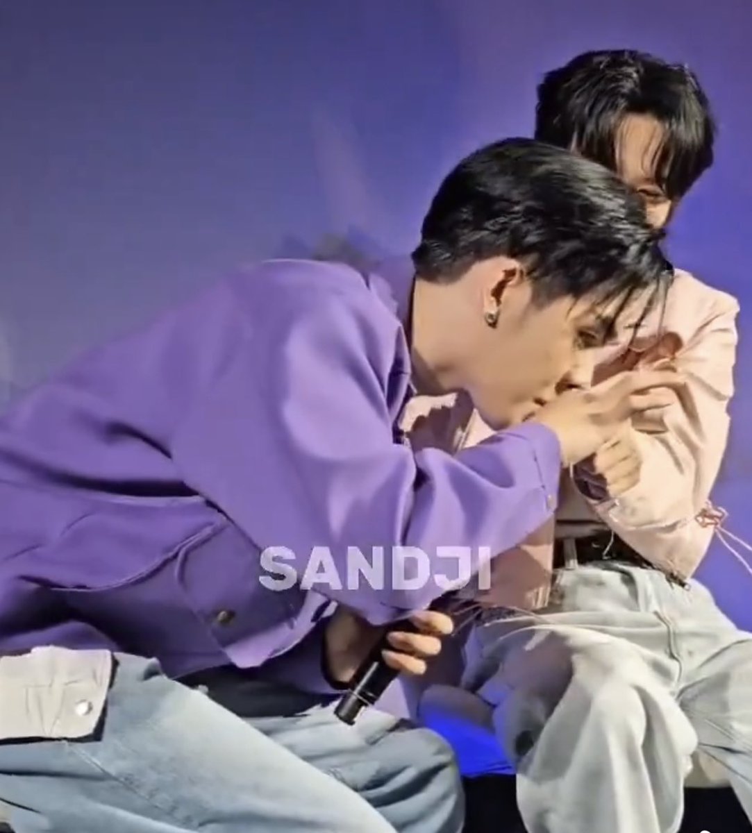 TwelWon's tweet image. What's up bro 🤭🤭

AUAUSAVE WITH RESKIEHLS
#ResKiehlsTeamAuauSave 
🫧 #auausave #อู่อู๋เซฟ  🫧