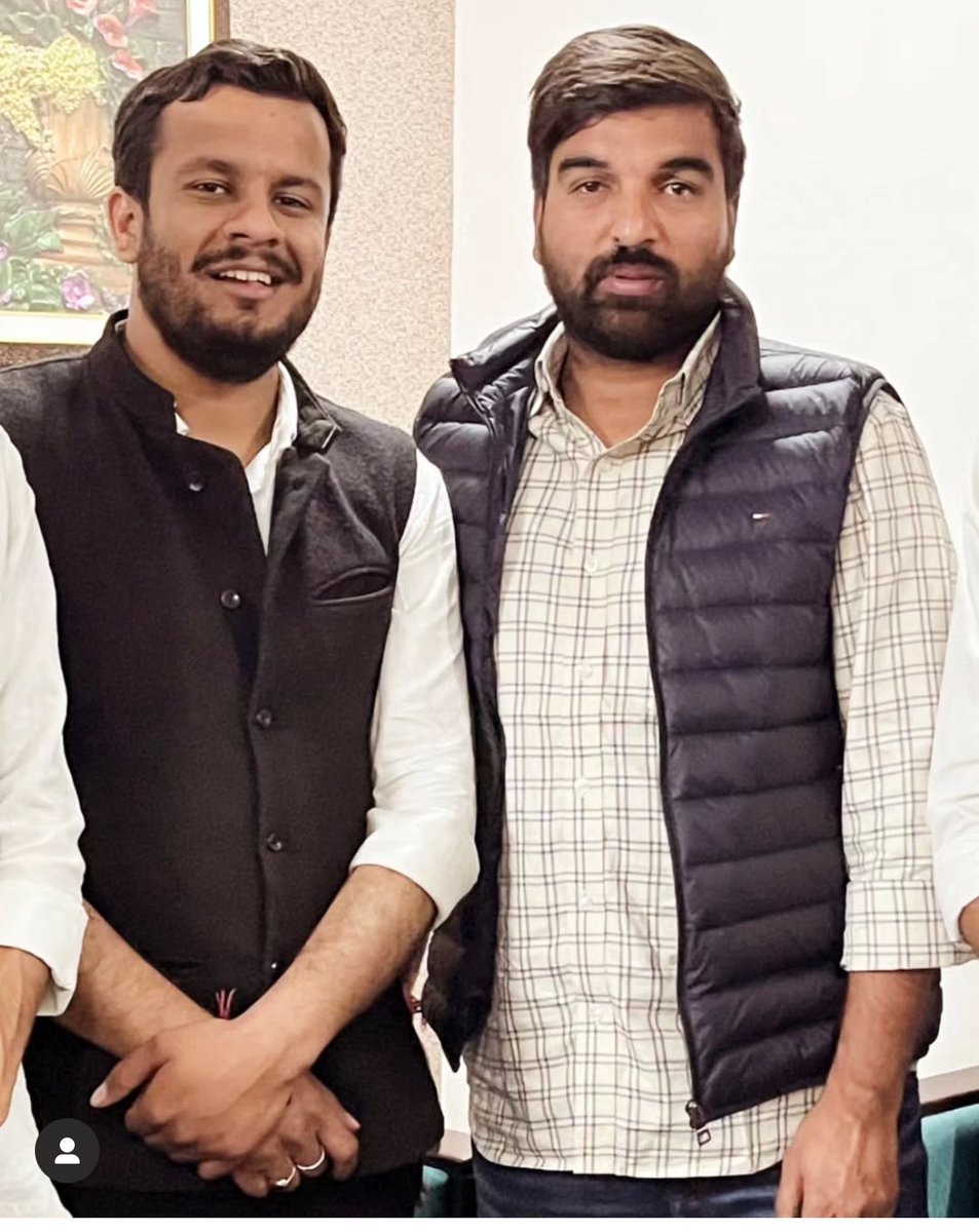 Sandeepmlsu's tweet photo. राजस्थान युवा कांग्रेस के प्रदेशाध्यक्ष एवं संगरिया से लोकप्रिय विधायक बड़े भाई श्री अभिमन्यु पुनिया जी को जन्मदिवस की हार्दिक बधाई एवं शुभकामनाएं।

भगवान से आपके स्वस्थ एवं दीर्घायु जीवन की कामना करता हूं। @AbhimanyuP00NIA https://t.co/IdABrBdGIa