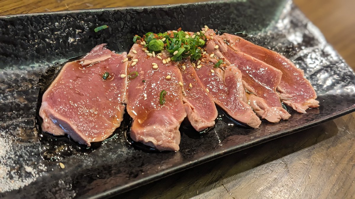今日、食べた肉。広島長いこと住んでても知らぬ店多いね。