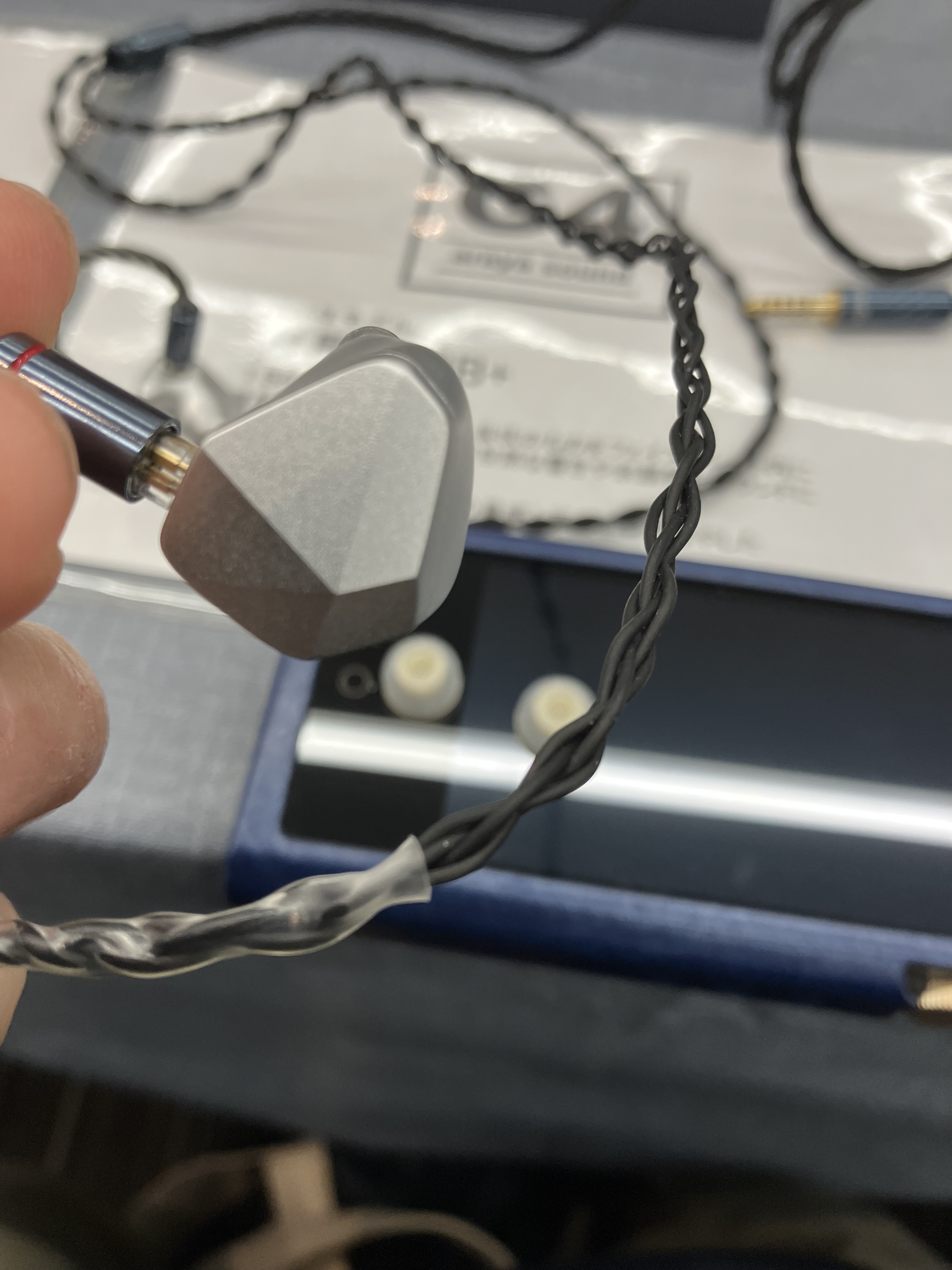 G4 イヤホン (@g4_earphones) / X G4 イヤホン (@g4_earphones) / X