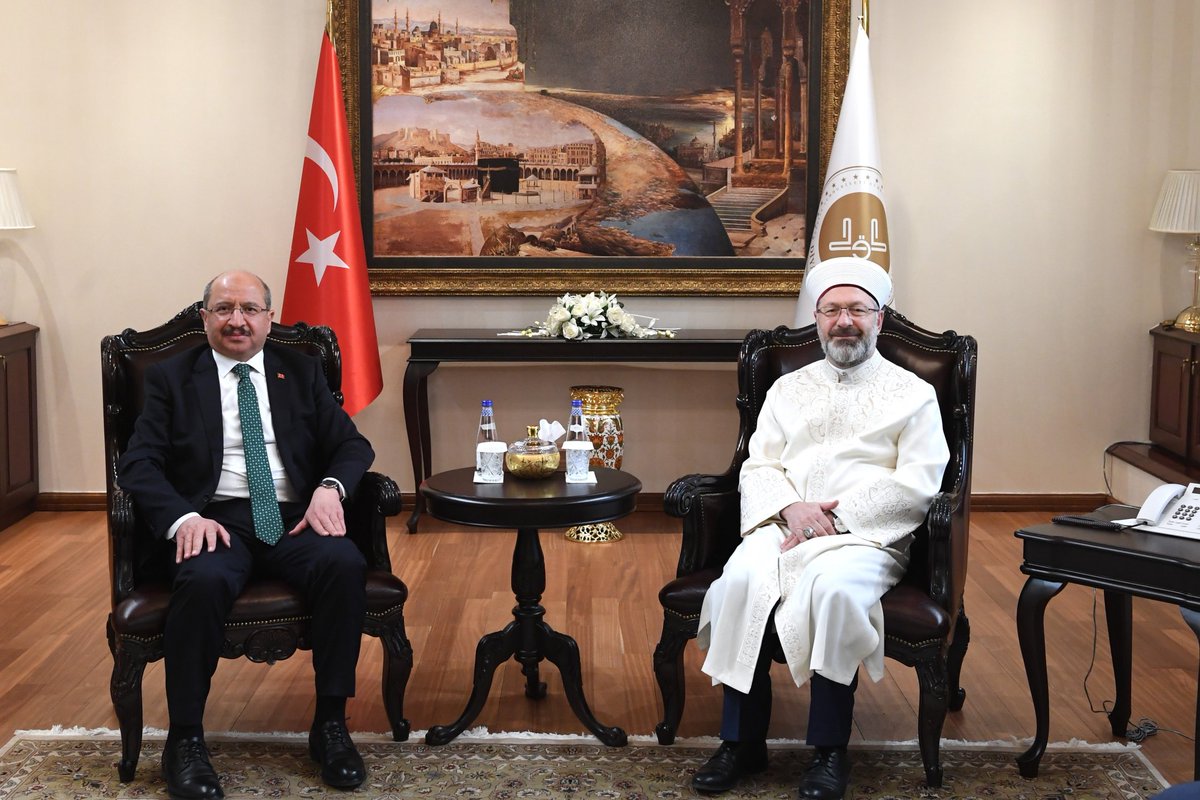 <a href="/TanrikuluSalih/">Salih Tanrıkulu</a> <a href="/kadir_kemaloglu/">KADİR KEMALOĞLU</a> #DiyanetMurakıpları DiB taşradaki denetimini yaptığı halde Diğer Kamu birimlerinde MEB il teftiş ve denetim görevi yapan meslektaşları ile aynı  statüde ve özlük haklarını alamıyor DENETDE nin haklı istekleri yerine getirilirken bizlerin de statü ve özlük hakları düzeltilmelidir.