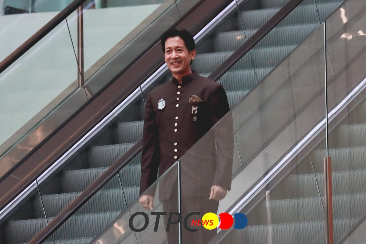 otpcnews's tweet photo. "ต่าย ชุติมา"-"น้ำฝน สรวงสุดา"-"ต้อม พลวัฒน์" ร่วมเดิน Red Carpet ในงาน The Next Prince : Press Conference & Royal Premiere Day
THE NEXT PRINCE ROYAL PREMIERE
#TyeChutima #namfonsueangsuda #TomPhollawat
#TheNextPrinceDay
#ข้ามฟ้าเคียงเธอSeries
#TheNextPrince https://t.co/9AnsAnv5gb
