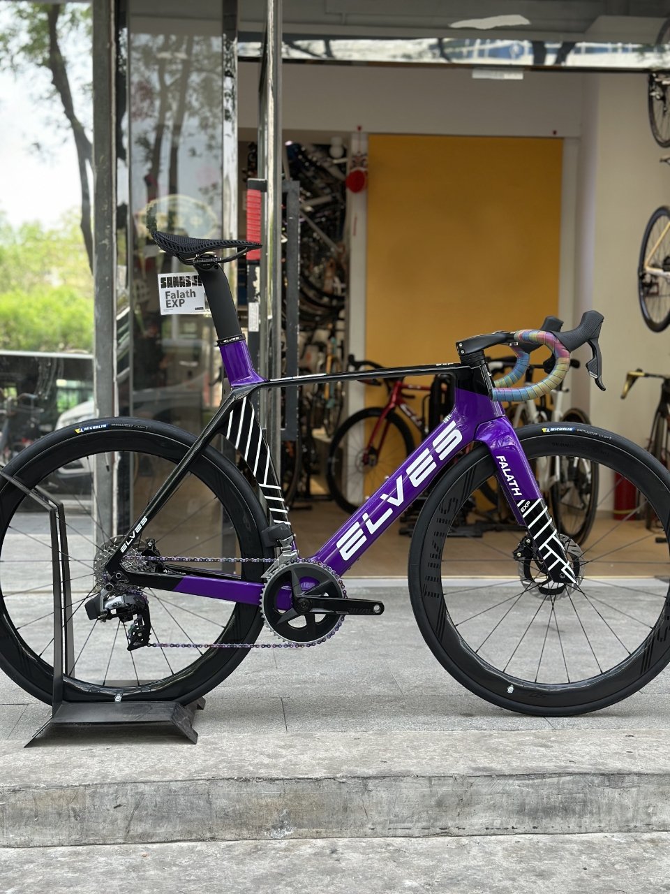 ファラスエボ ELVES ロードバイク 超コスパで話題のELVESBIKEに乗ってみた！【ELVES FALATH EVO