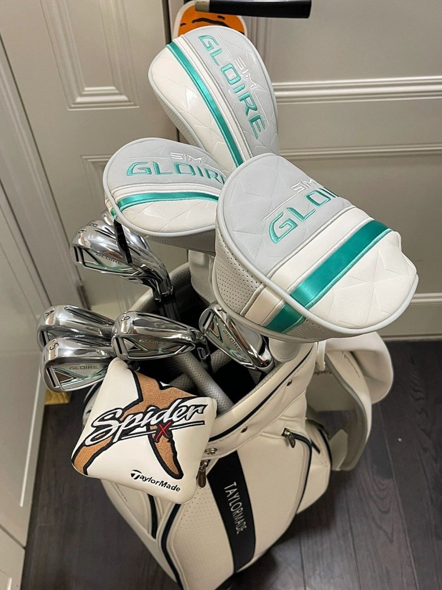 vptxaTYUI's tweet image. Want to play golf together?