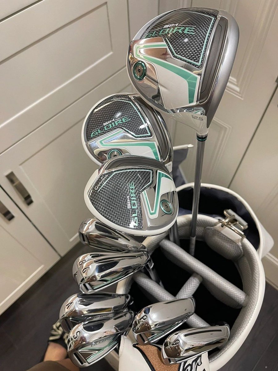 vptxaTYUI's tweet image. Want to play golf together?